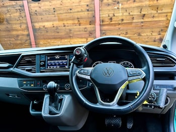 Used Volkswagen Transporter Shuttle 2022 for sale - 79233269: Photo