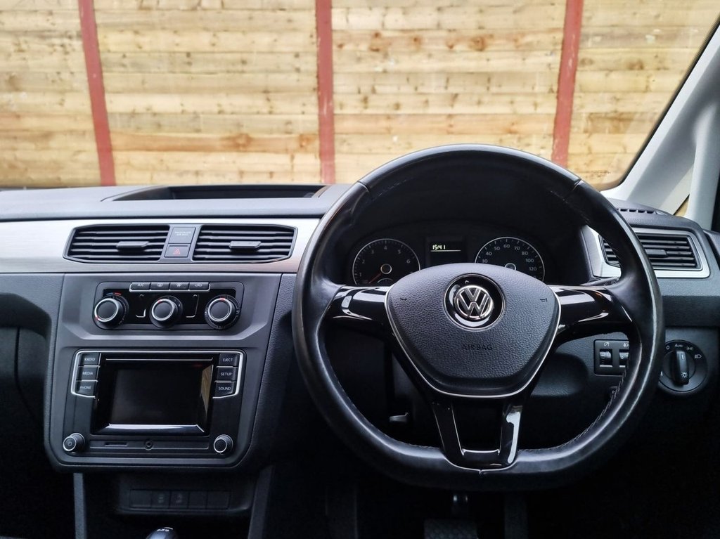 Used Volkswagen Caddy Life 2018 for sale - 76685873: Photo 2