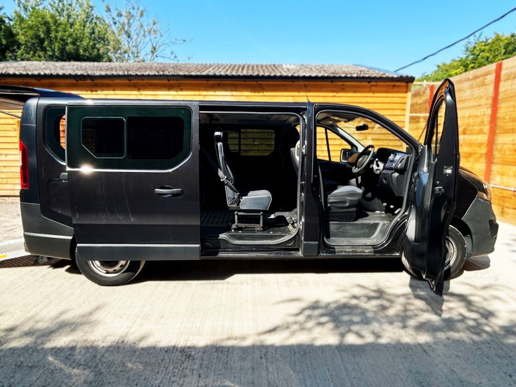 Used Vauxhall Vivaro 2017 for sale - 76582057: Photo 14