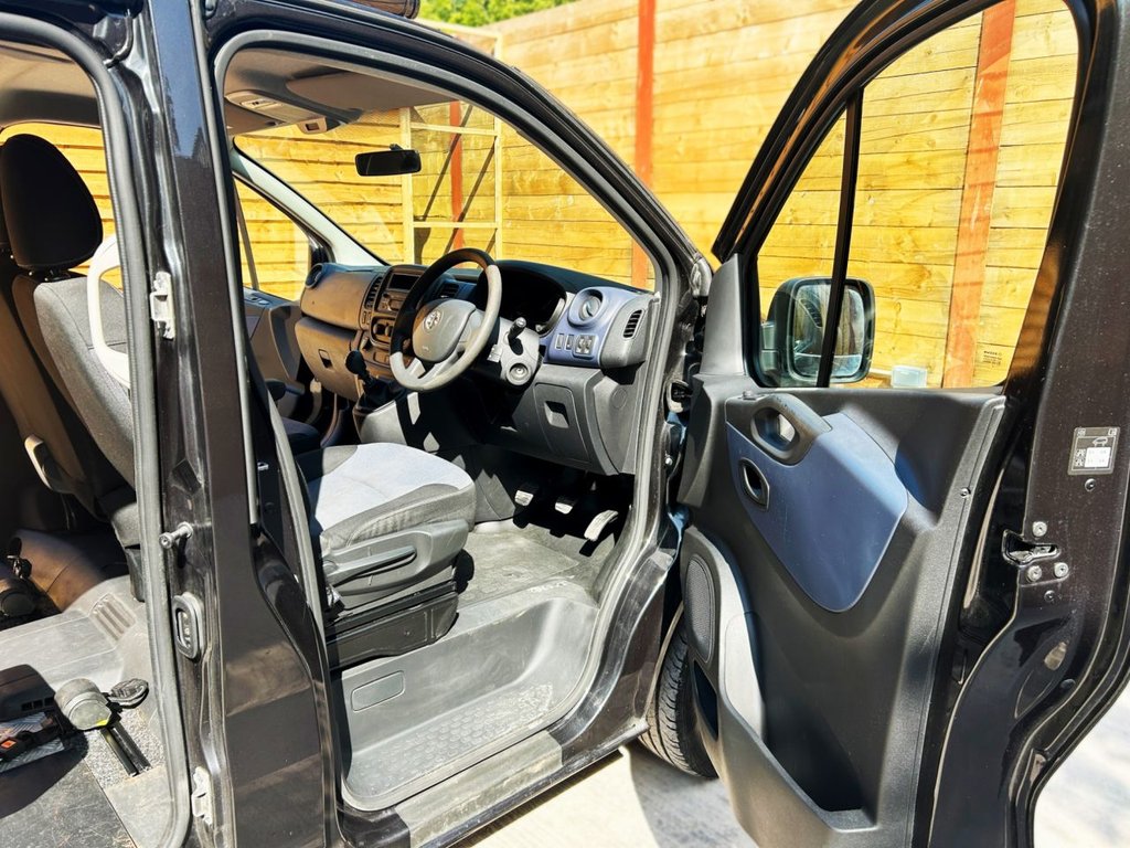 Used Vauxhall Vivaro 2017 for sale - 76582057: Photo 20