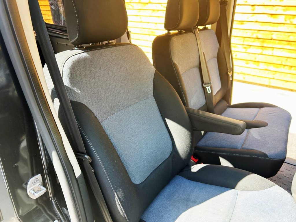 Used Vauxhall Vivaro 2017 for sale - 76582057: Photo 21