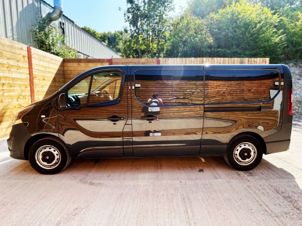 Used Vauxhall Vivaro 2017 for sale - 76582057: Photo 8