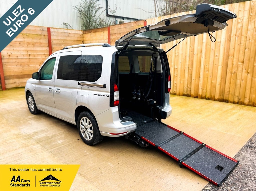 Used Ford Tourneo Connect 2023 for sale - 77879665: Photo 1