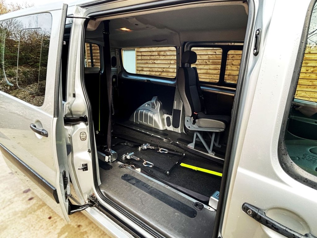 Used Peugeot Expert Tepee 2016 for sale - 76581970: Photo 16