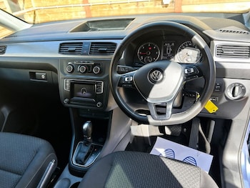Used Volkswagen Caddy Maxi Life 2020 for sale - 78672851: Photo