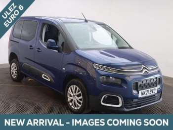 2021 (21) - 3 Seat Petrol Auto Wheelchair Accessible Disabled Access Vehicle WAV 5-Door