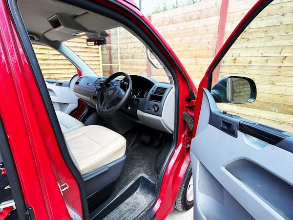 Used Volkswagen Transporter 2015 for sale - 76163471: Photo 12