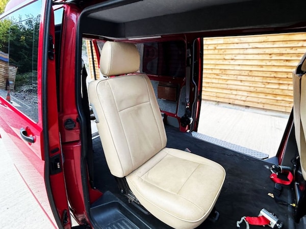 Used Volkswagen Transporter 2015 for sale - 76163471: Photo 14