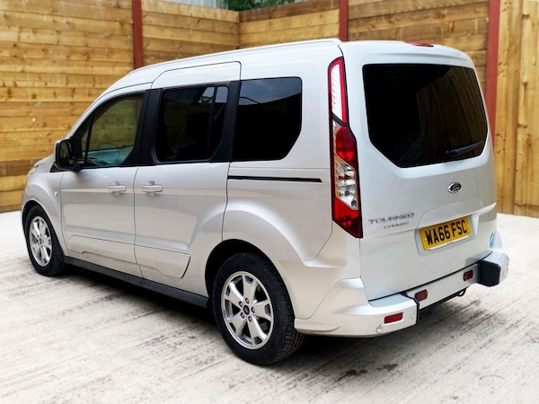 Used Ford Tourneo Connect 2016 for sale - 74916854: Photo 8