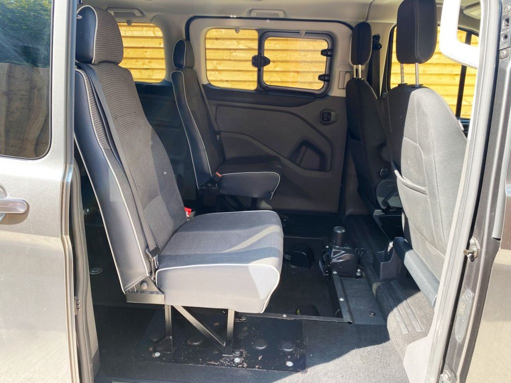 Used Ford Tourneo Custom 2019 for sale - 76395956: Photo 11