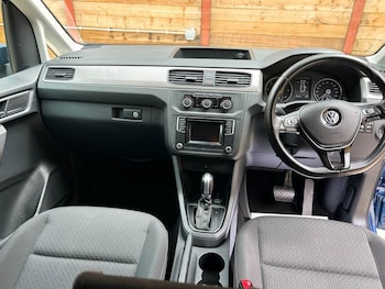 Used Volkswagen Caddy Maxi Life 2018 for sale - 78330900: Photo
