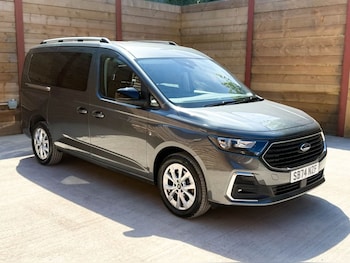Used Ford Grand Tourneo Connect 2024 for sale - 79245176: Photo