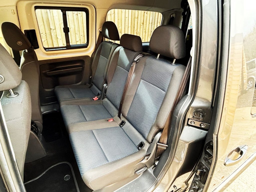 Used Volkswagen Caddy Maxi Life 2019 for sale - 76631634: Photo 14