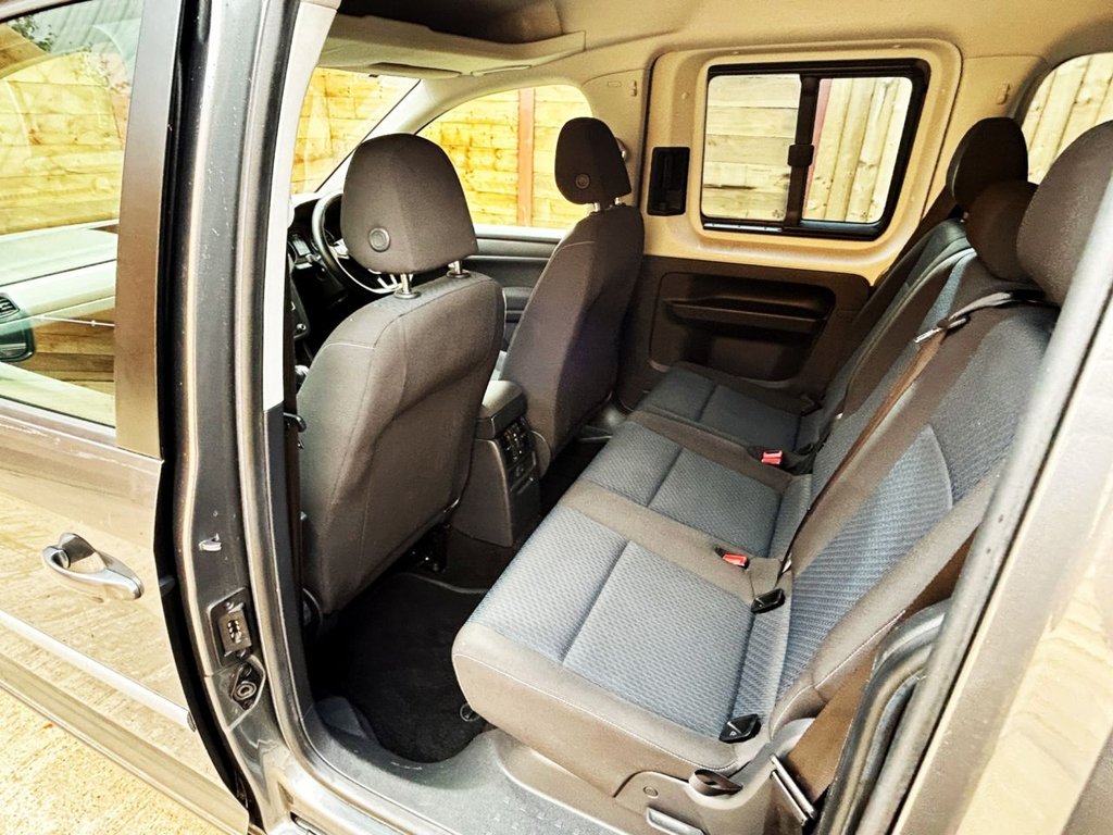 Used Volkswagen Caddy Maxi Life 2019 for sale - 76631634: Photo 15