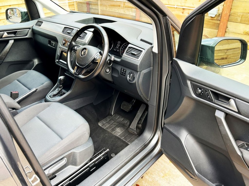 Used Volkswagen Caddy Maxi Life 2019 for sale - 76631634: Photo 8