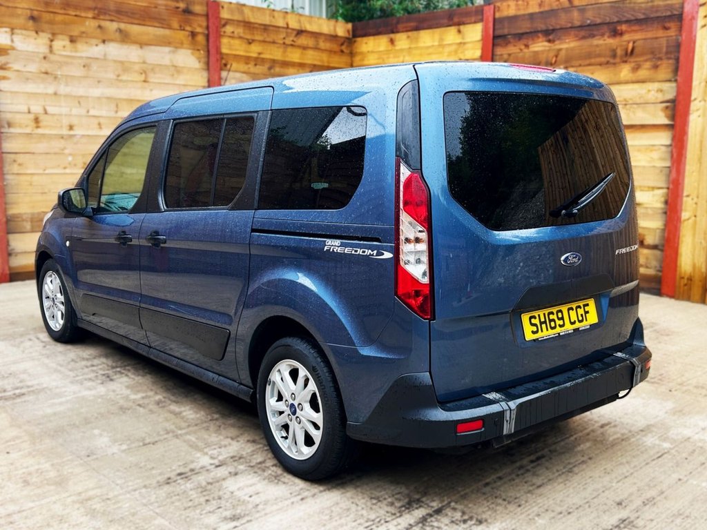 Used Ford Grand Tourneo Connect 2019 for sale - 76395892: Photo 10