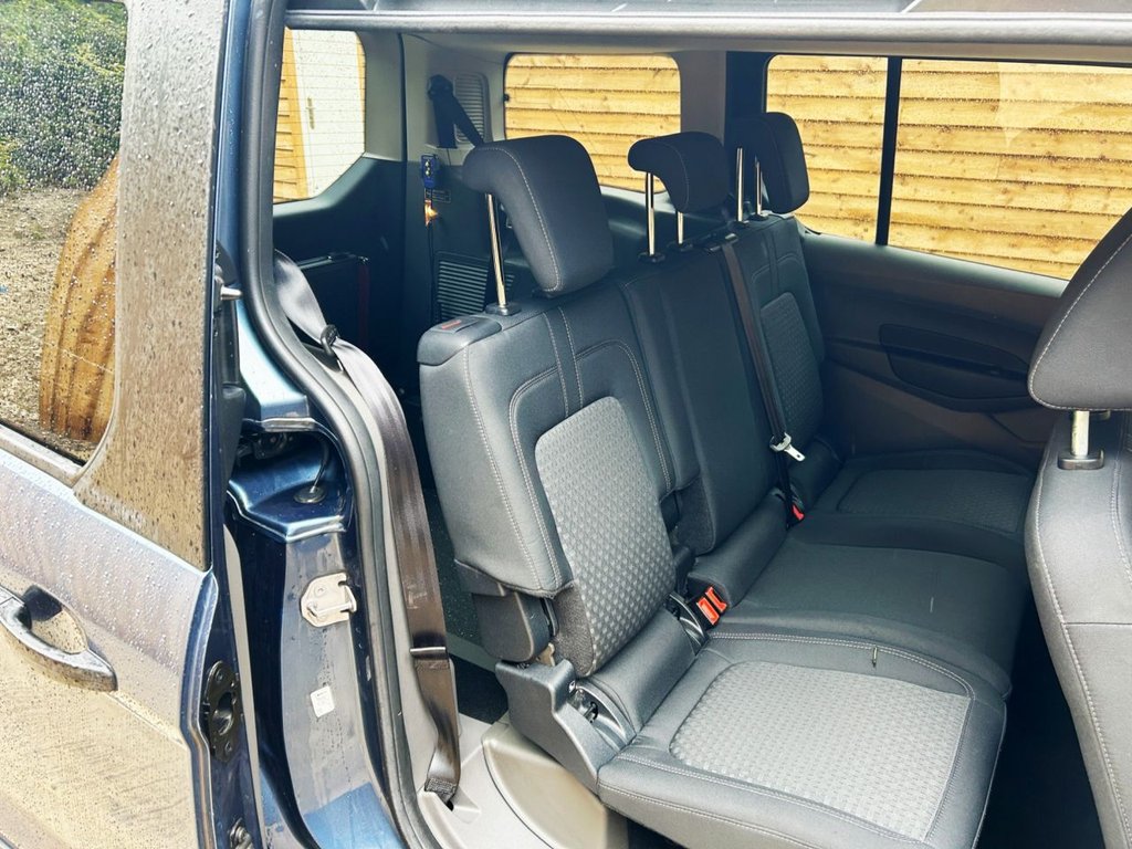 Used Ford Grand Tourneo Connect 2019 for sale - 76395892: Photo 19