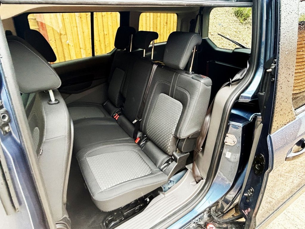 Used Ford Grand Tourneo Connect 2019 for sale - 76395892: Photo 23