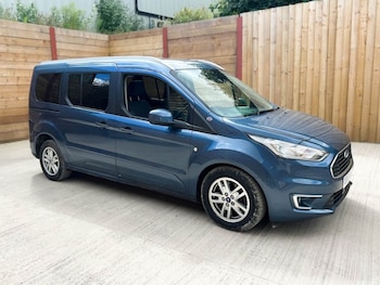 Used Ford Grand Tourneo Connect 2019 for sale - 79022894: Photo