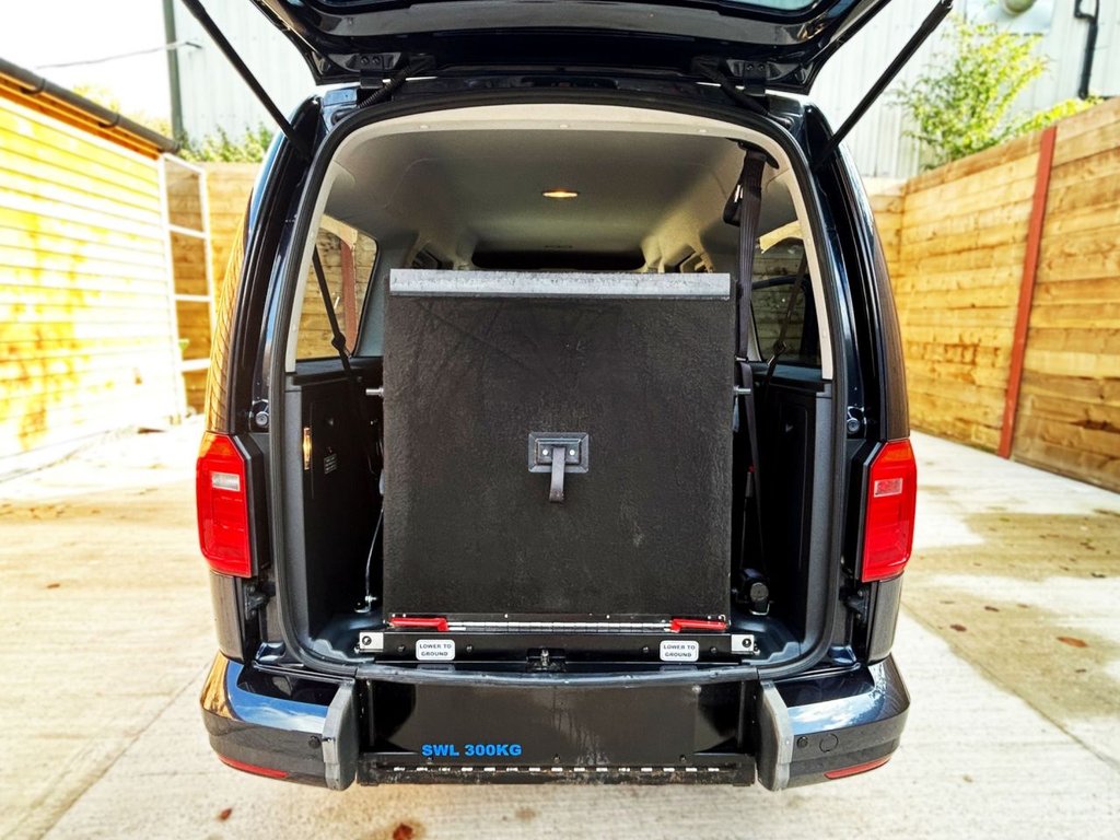 Used Volkswagen Caddy Maxi Life 2018 for sale - 77341372: Photo 13