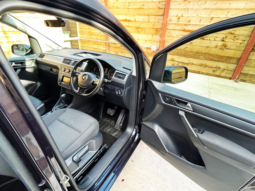 Used Volkswagen Caddy Maxi Life 2018 for sale - 77341372: Photo 15