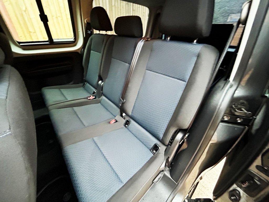 Used Volkswagen Caddy Maxi Life 2017 for sale - 76256547: Photo 17