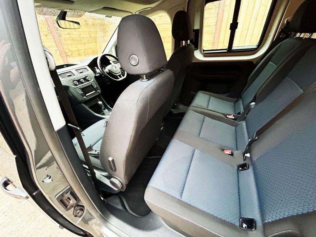 Used Volkswagen Caddy Maxi Life 2017 for sale - 76256547: Photo 18