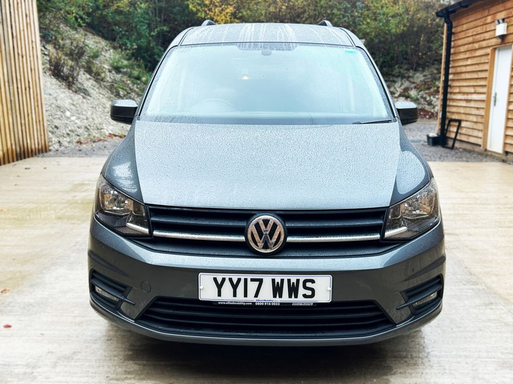 Used Volkswagen Caddy Maxi Life 2017 for sale - 76256547: Photo 8