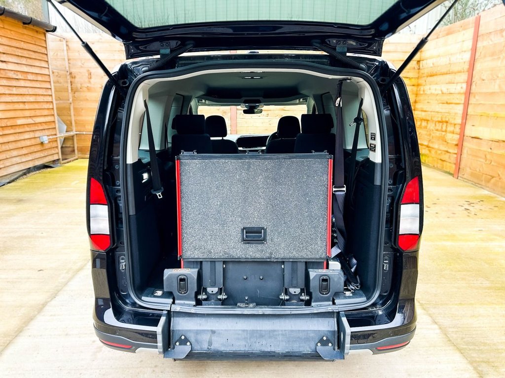 Used Ford Tourneo Connect 2023 for sale - 77747980: Photo 12