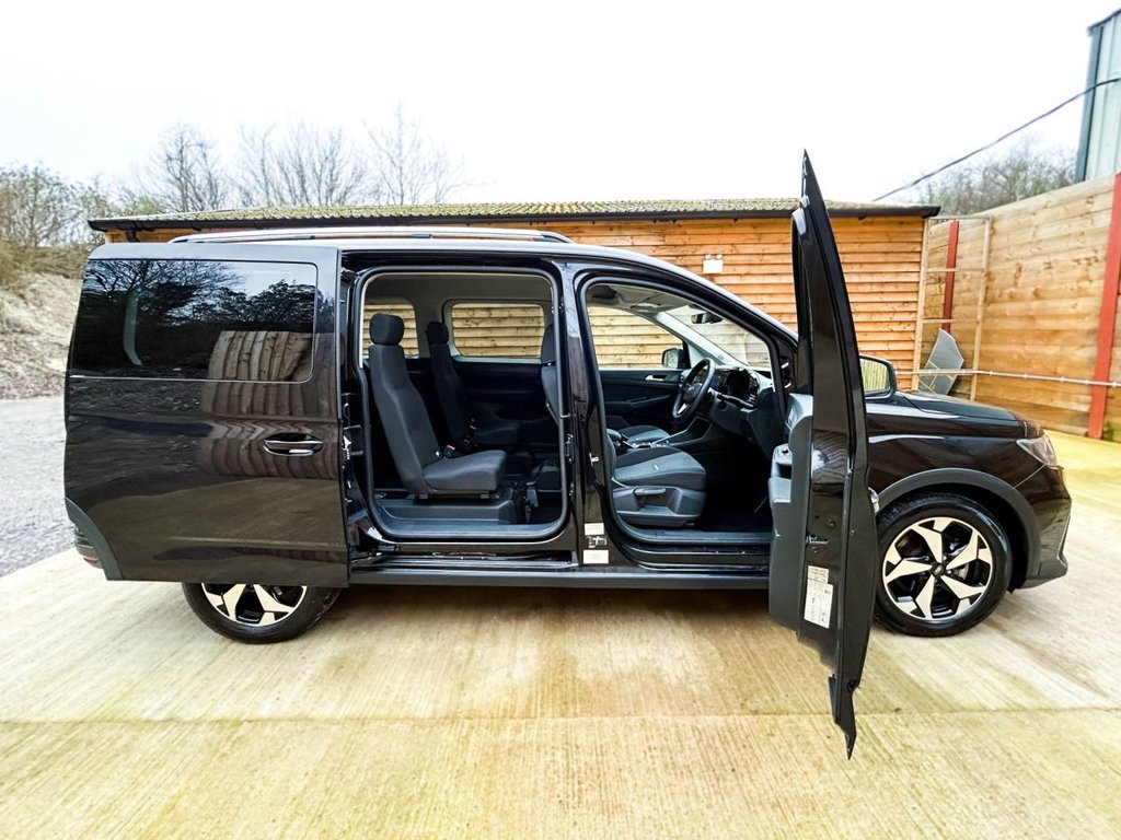 Used Ford Tourneo Connect 2023 for sale - 77747980: Photo 14