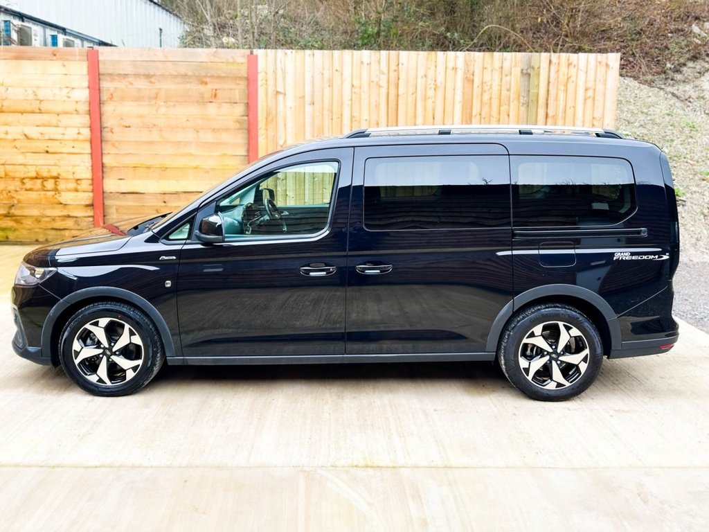 Used Ford Tourneo Connect 2023 for sale - 77747980: Photo 7