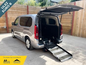 Used Vauxhall Combo Life 2020 for sale - 79563107: Photo
