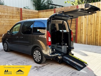 Used Peugeot Partner Tepee 2014 for sale - 79551055: Photo