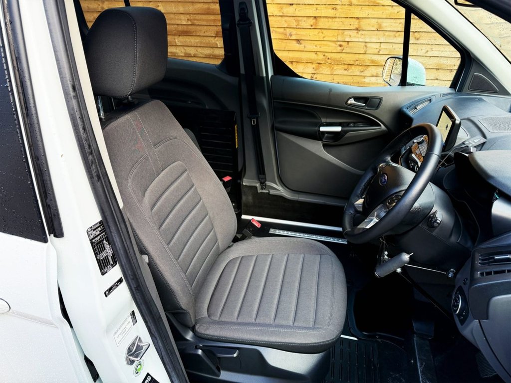 Used Ford Grand Tourneo Connect 2021 for sale - 77161915: Photo 17