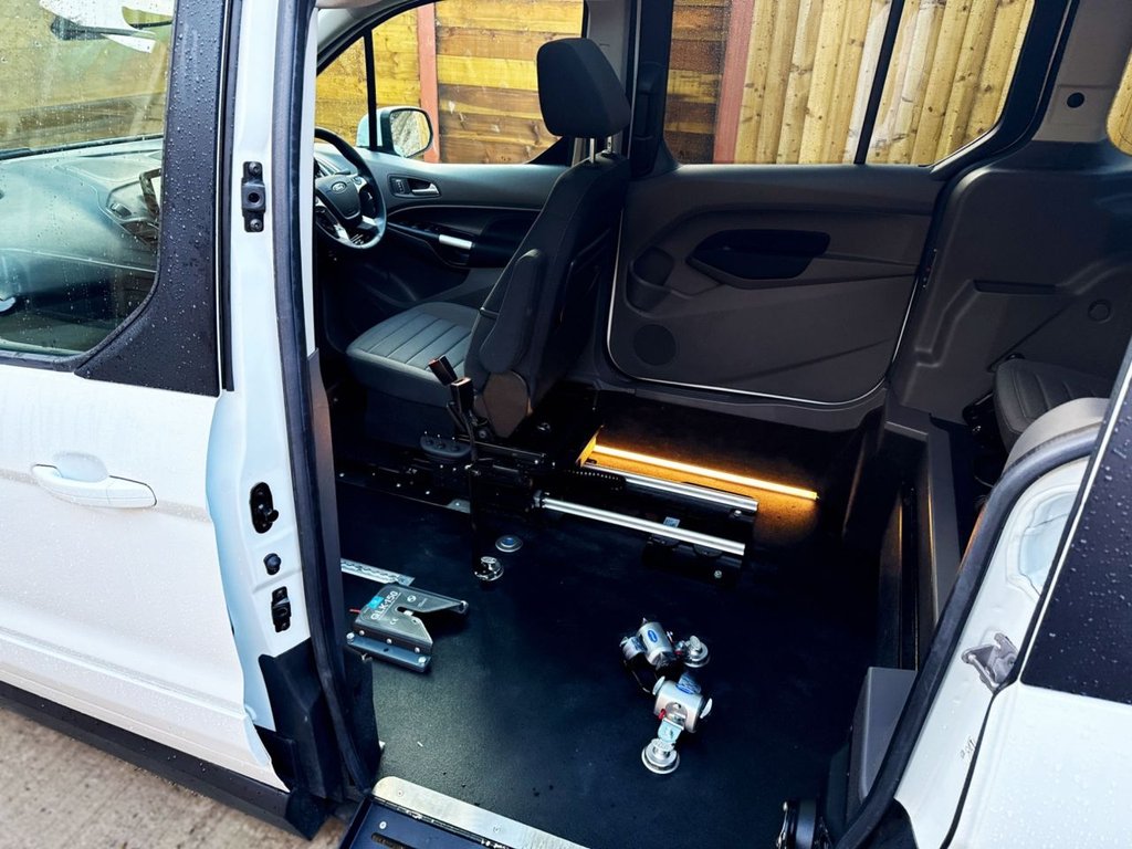 Used Ford Grand Tourneo Connect 2021 for sale - 77161915: Photo 23