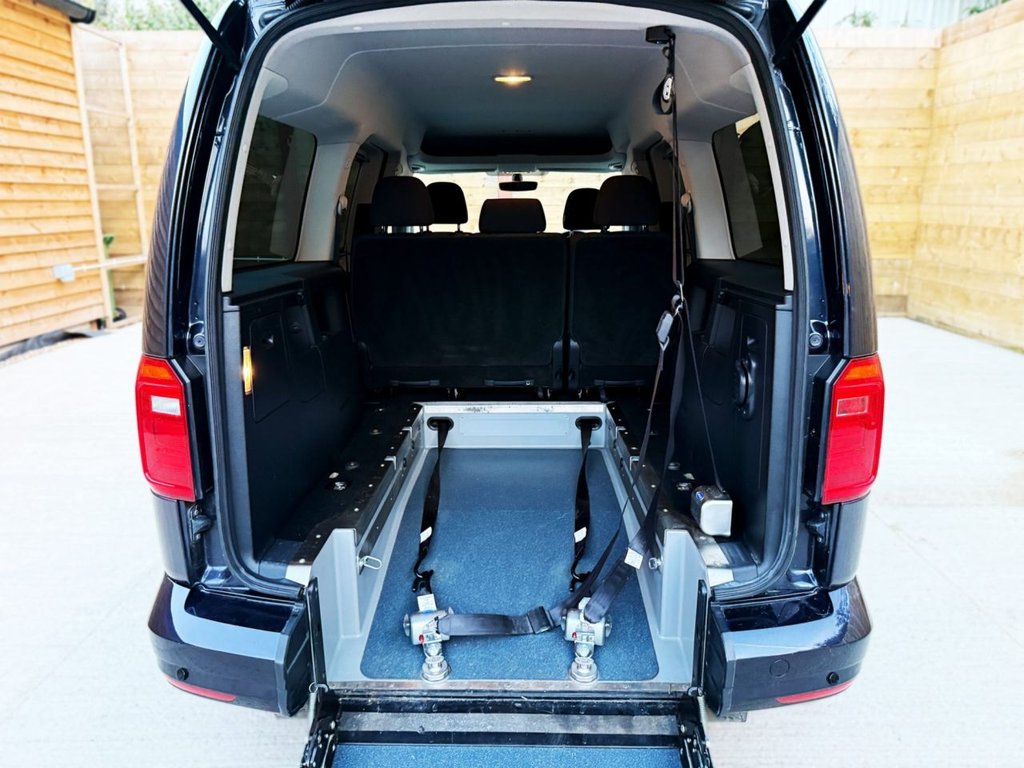 Used Volkswagen Caddy Maxi Life 2020 for sale - 76710906: Photo 14