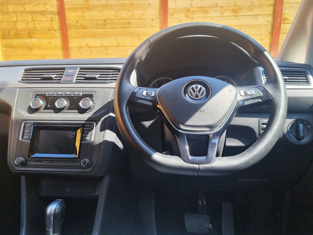 Used Volkswagen Caddy Maxi Life 2020 for sale - 76710906: Photo 2