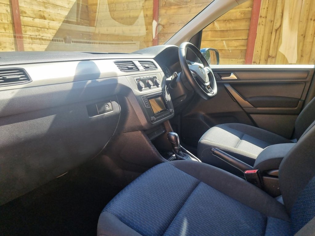 Used Volkswagen Caddy Maxi Life 2020 for sale - 76710906: Photo 20