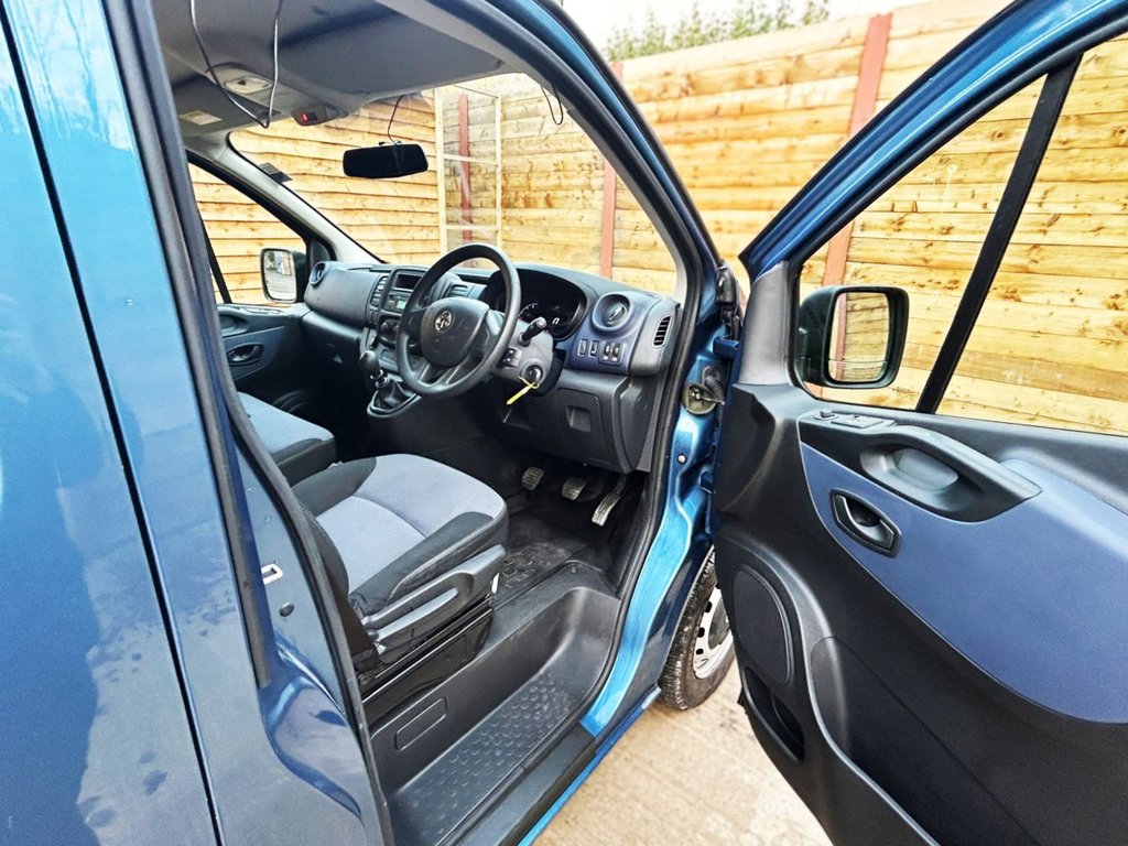 Used Vauxhall Vivaro 2018 for sale - 76582441: Photo 7