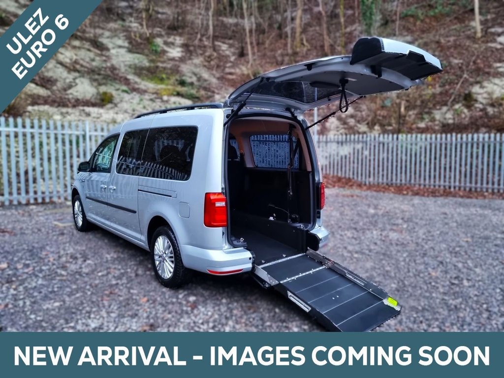 Used Volkswagen Caddy Maxi Life 2019 for sale - 78017635: Photo 1