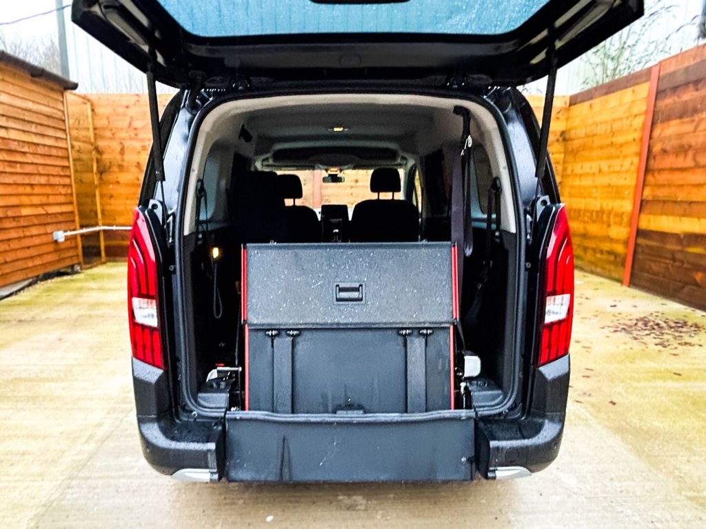 Used Peugeot Rifter 2023 for sale - 77227224: Photo 12