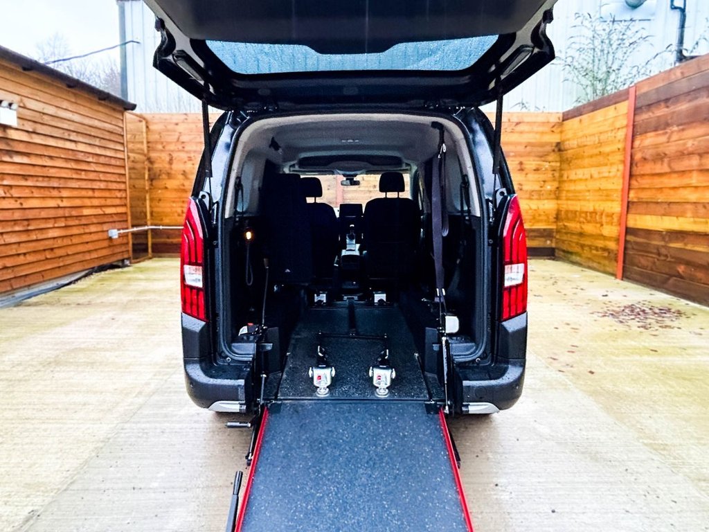 Used Peugeot Rifter 2023 for sale - 77227224: Photo 13