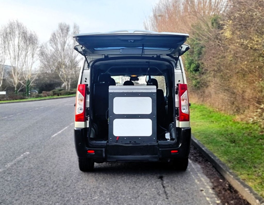 Used Peugeot Expert Tepee 2014 for sale - 77765030: Photo 11