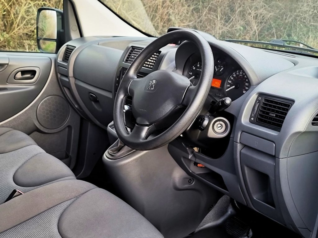 Used Peugeot Expert Tepee 2014 for sale - 77765030: Photo 12