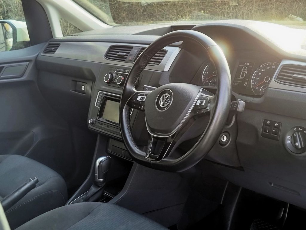 Used Volkswagen Caddy Maxi Life 2018 for sale - 77571827: Photo 17