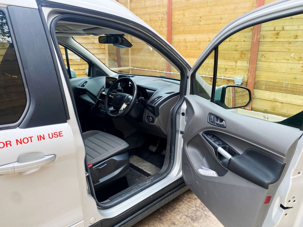 Used Ford Grand Tourneo Connect 2022 for sale - 77498708: Photo 11