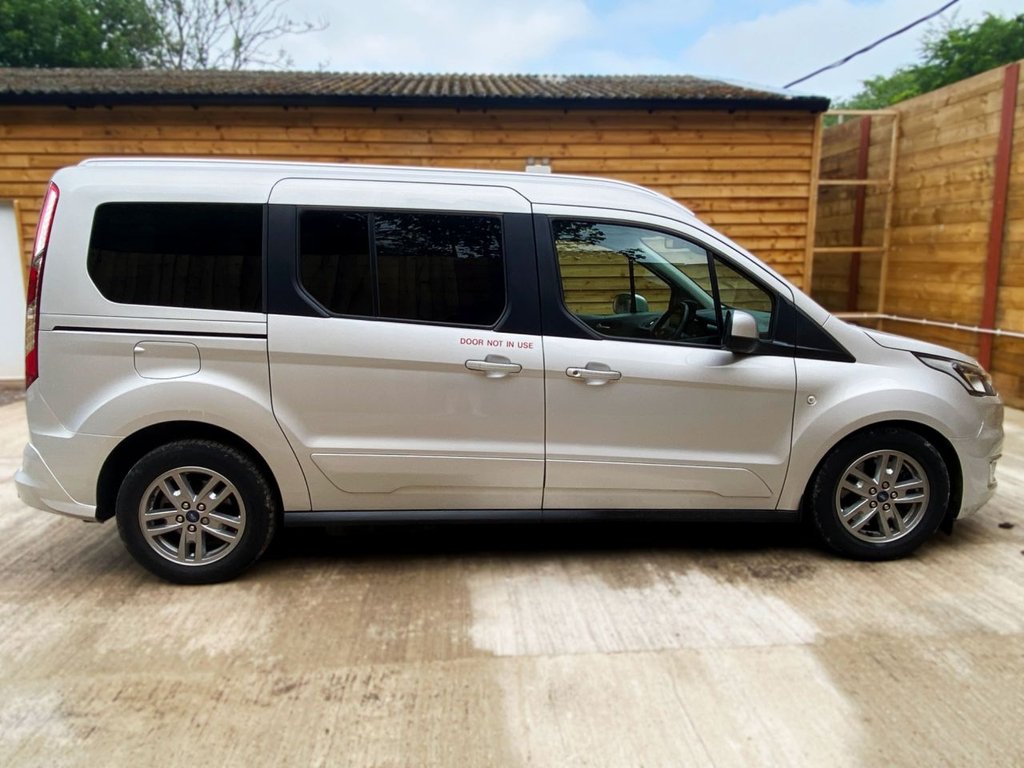 Used Ford Grand Tourneo Connect 2022 for sale - 77498708: Photo 5