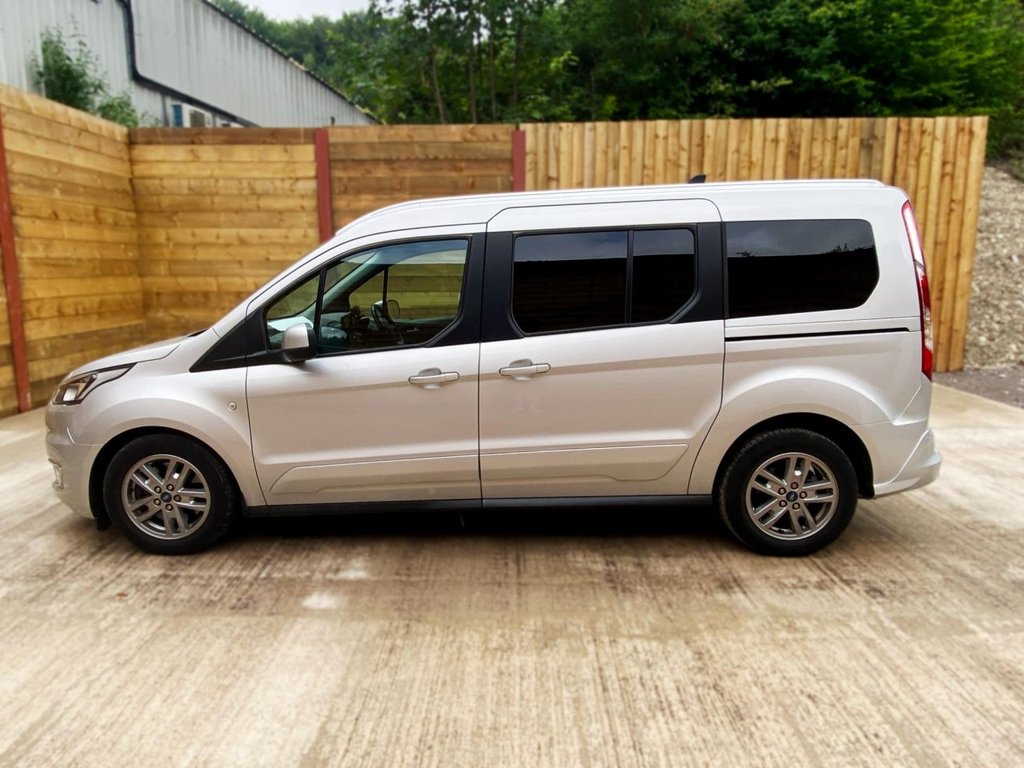 Used Ford Grand Tourneo Connect 2022 for sale - 77498708: Photo 6