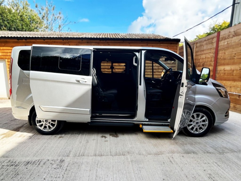 Used Ford Tourneo Custom 2019 for sale - 76345310: Photo 15