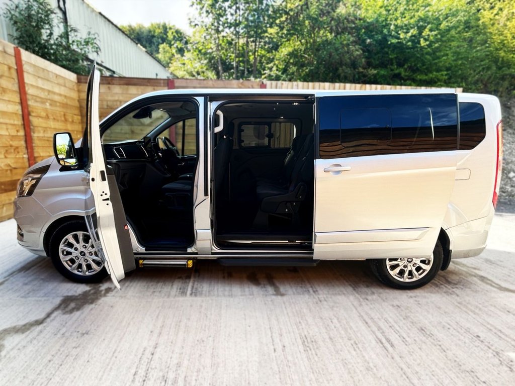 Used Ford Tourneo Custom 2019 for sale - 76345310: Photo 16